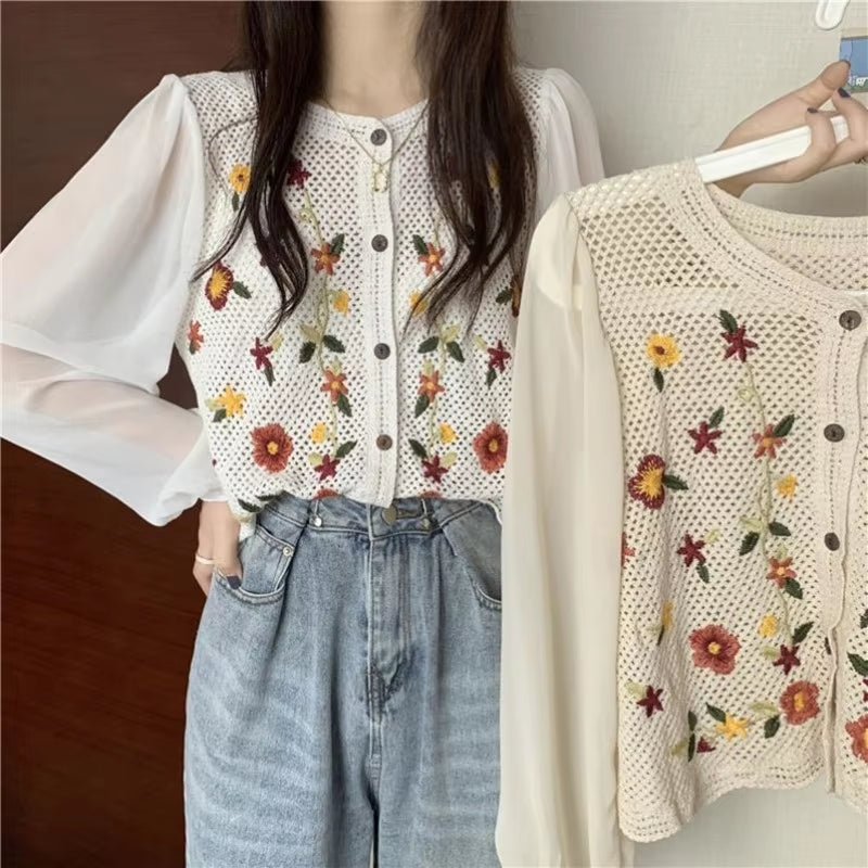 -French Retro Temperament Crochet Hollow Blouse, Small Daisy Embroidery, Loose V-Neck Chiffon Shirt, New Style, Spring